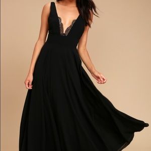 Lulu’s Black Lace-Front Maxi Dress - New w/ Tags!